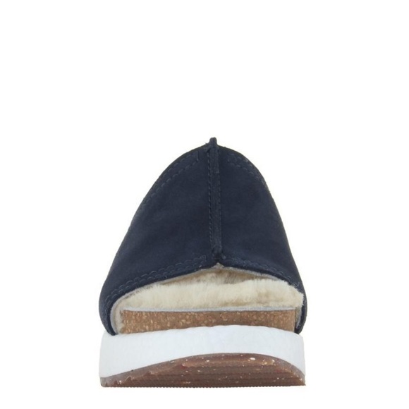 OTBT Cozy Suede Slides, Wayside in Night Shade, Slipper, Size 9, sherpa lined - Picture 2 of 3